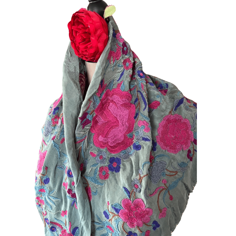 シルク製マントンシージョ（水色） | Feliz dia