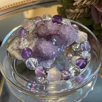 【ブレスレット】心を穏やかに整え、ブレない自分を育む💎【ブラワーアメジスト】幸運を引き寄せ、自己愛と自己受容をサポート