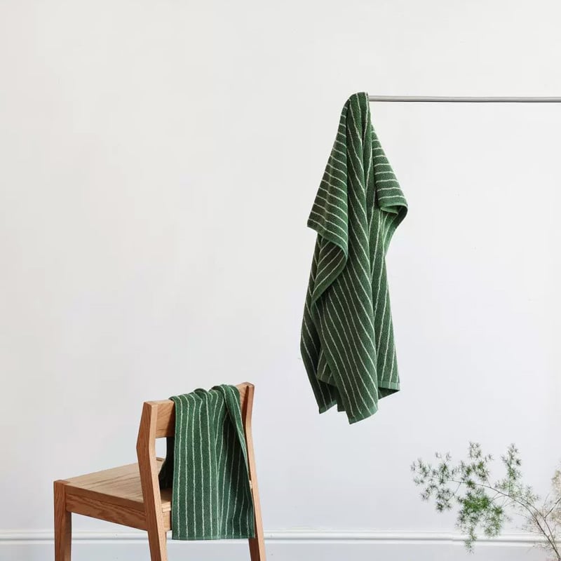 バスタオル、タペストリー　31点まとめセット バスタオル、タペストリー 31点まとめセット Amazon.co.jp: _がうる