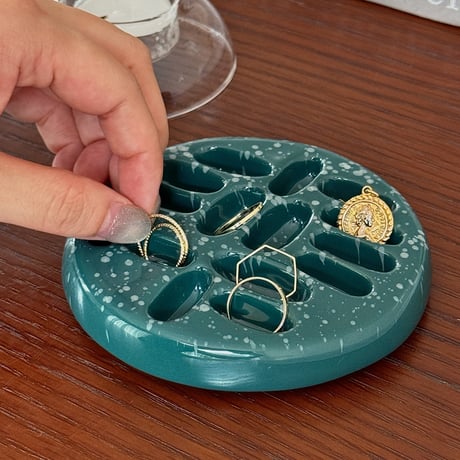 plate-03108　セラミック リングホルダーA アクセサリートレイ
