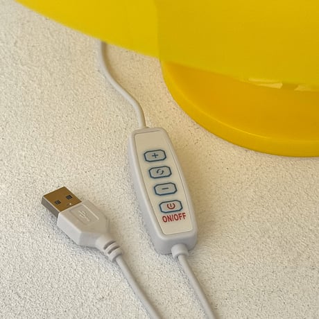 light-03355　USB イエロー マッシュルーム テーブルランプ LED