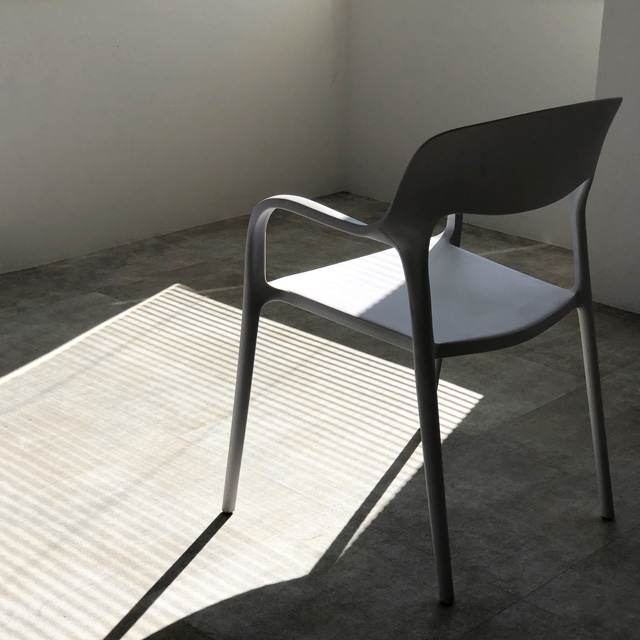 chair-03010 受注販売 ポリプロピレン 肘付き スタッキング chair-03010 受注販売 ポリプロピレン 肘付き スタッキング