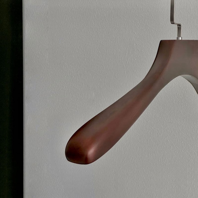 FENDI フェンディ　木製衣類ハンガー 3本セット wood ウッド FENDI フェンディ 木製衣類ハンガー 3本セット wood ウッド