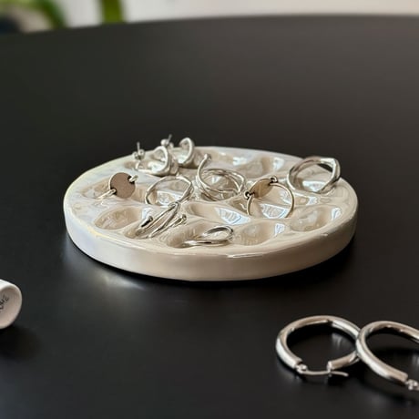 plate-03114　セラミック リングホルダーB アクセサリートレイ