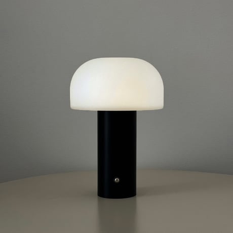 light-03307　USB ポータブル mushroom テーブルランプ