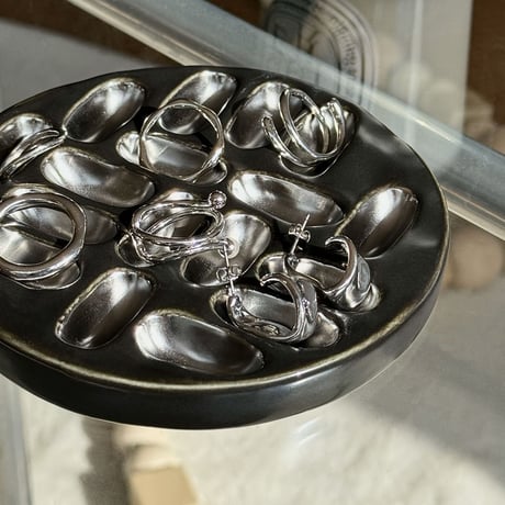 plate-03114　セラミック リングホルダーB アクセサリートレイ