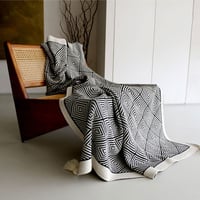 予約販売6月中旬～6月下旬頃発送予定　blanket-03042　ダイヤモンドパターン タッセル付き ジャガードニットブランケット 150×200