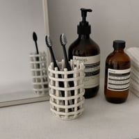 oralcare-03004　セラミック バスケットスタンド オフホワイト