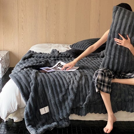 blanket-03041　Blanket ストライプ ラビットファーブランケット