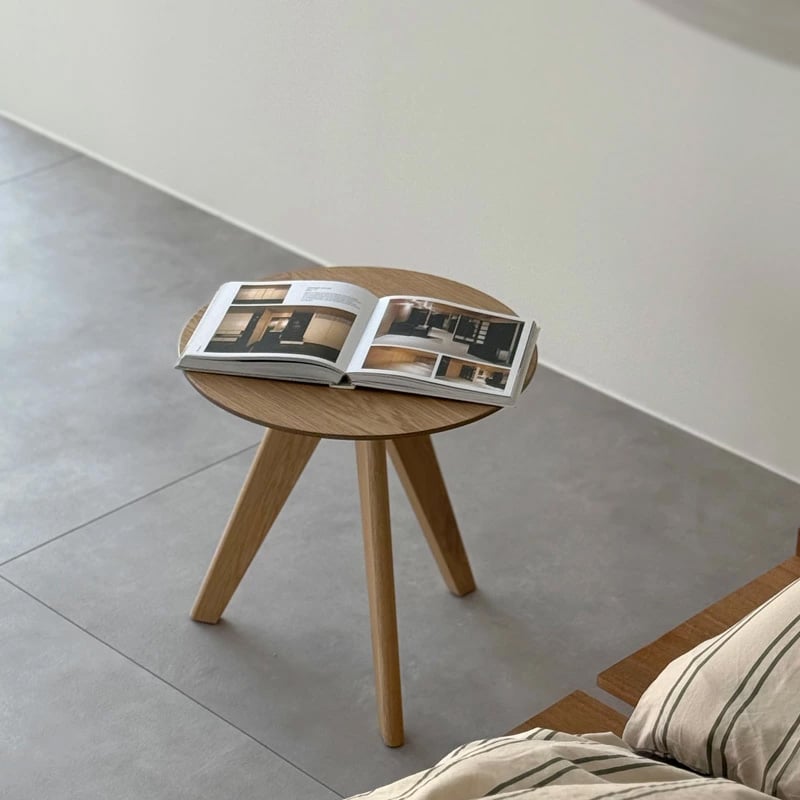 栃の木sidetable 栃の木sidetable 栃の木sidetable ZX-Table-1.svg