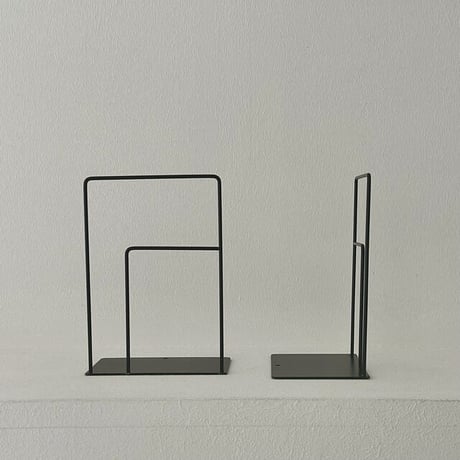 bookend-03019　 square line アイアン ブックスタンド 2個セット