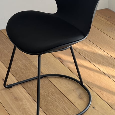予約販売7月上旬～7月中旬頃発送予定　chair-03079　アイアンレッグ シェル型 ダイニングチェア
