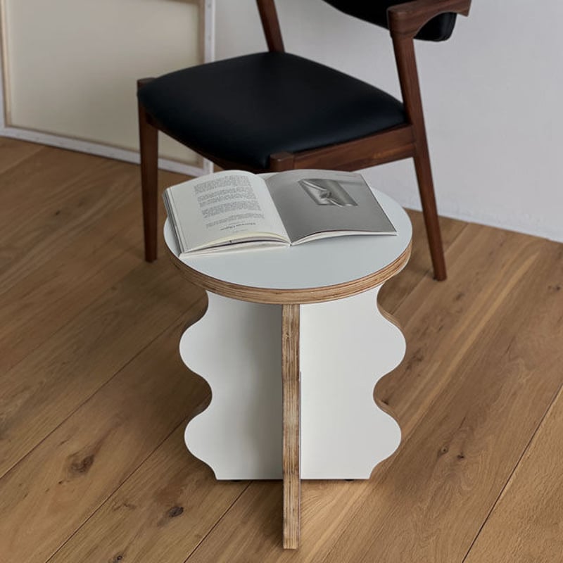 table-03079 wave ホワイト サイドテーブル | ART OF BLACK