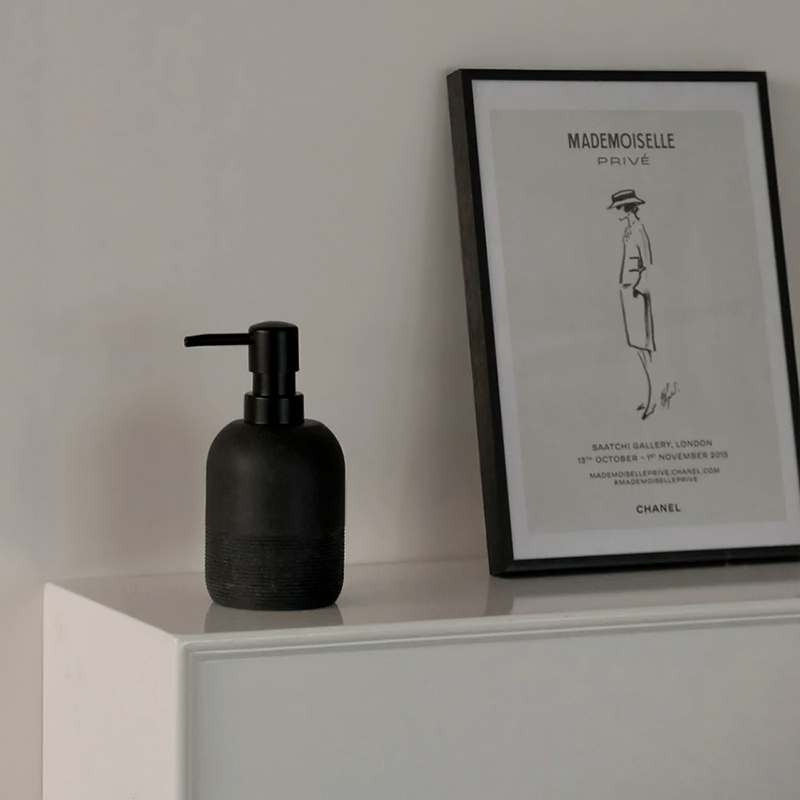 英国製 新品 黒壺California by  SoupDish 英国製 新品 黒壺California by SoupDish 【公式通販】