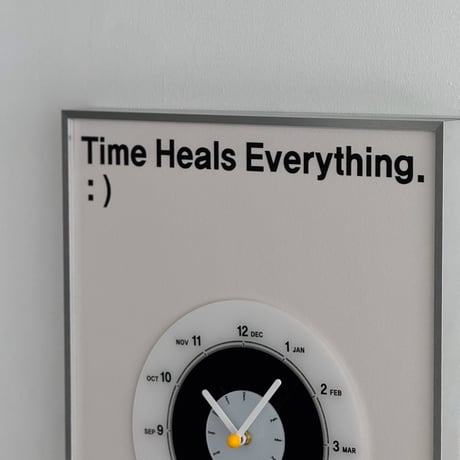 clock-03078　【スイッチ隠し】 Time Heals Everything パネル ウォールクロック 掛け時計 静音