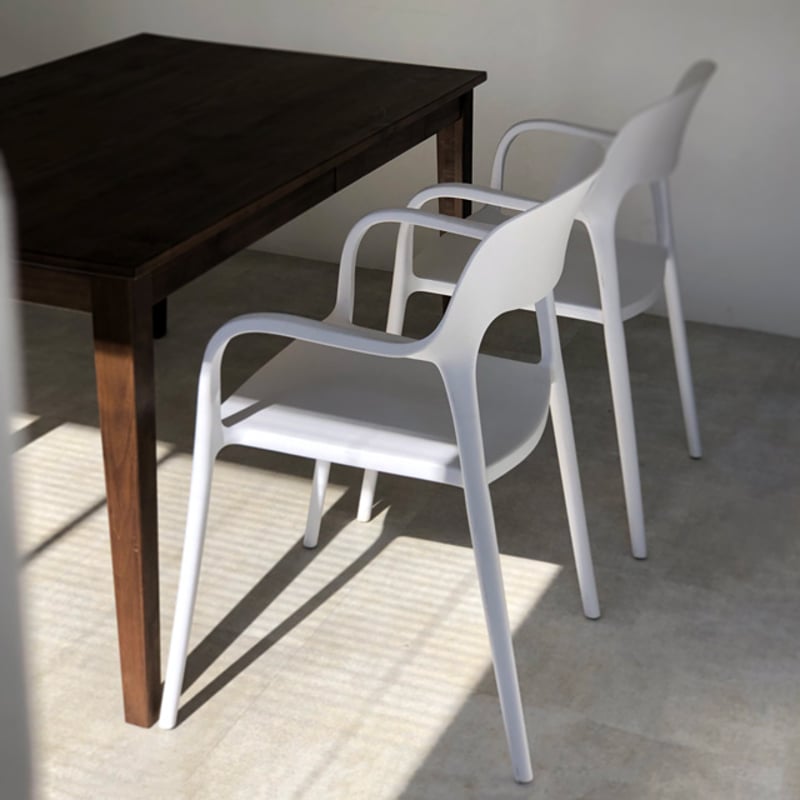 ほぼ新品未使用品■トリックス■Aチェア　アーム　スタッキングチェア　ロースチール 楽天市場】sinuous スチール脚 スタッキング チェア【ART OF