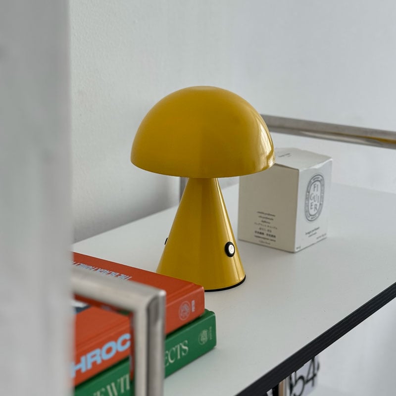 light-03292 USB cone カラー テーブルランプ コードレス | ART OF