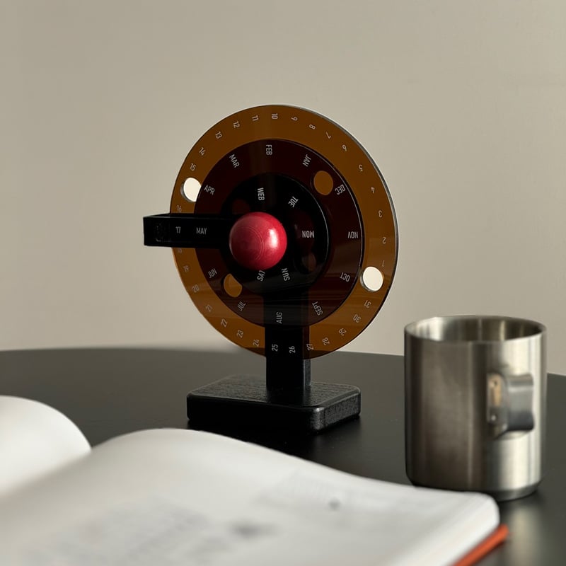 【最終版】スペースジェットカレンダー calendar-03021 スペースエイジデザイン 円盤型 回転式 卓上 万年