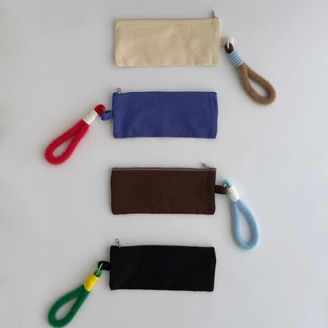 stationery-03049　もふもふストラップ付き カラー ペンケース ポーチ