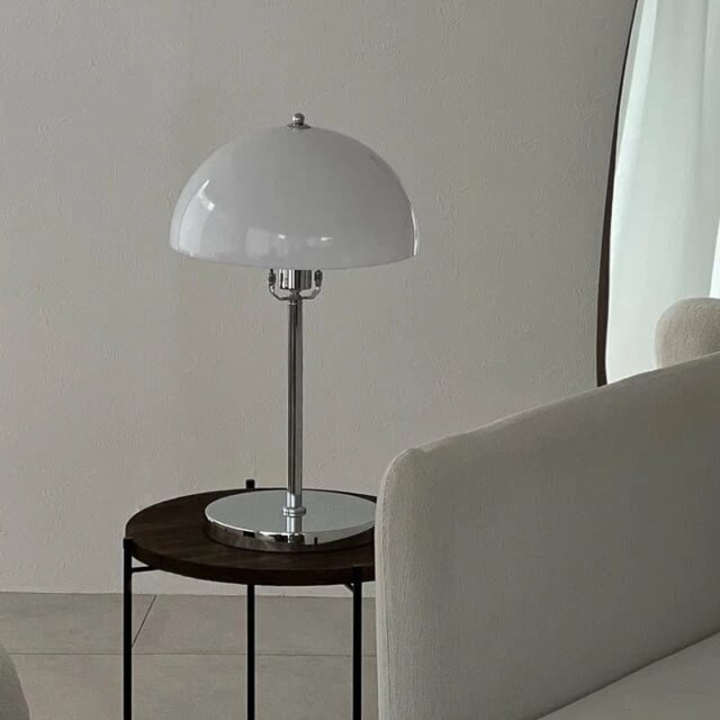 light-03143 USB semicircle ホワイトシェード テーブルランプ | A