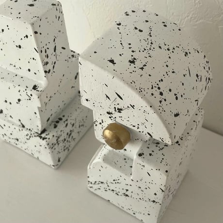 bookend-03001　asymmetry ブックエンド 左右ペアセット