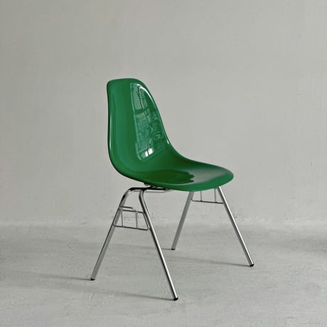 chair-03084　カラー サイドシェルチェア スタッキング リプロダクト