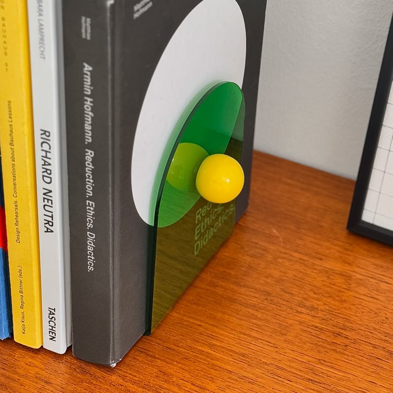 bookend-03021 カラーボール アクリル ブックエンド | ART OF BLACK