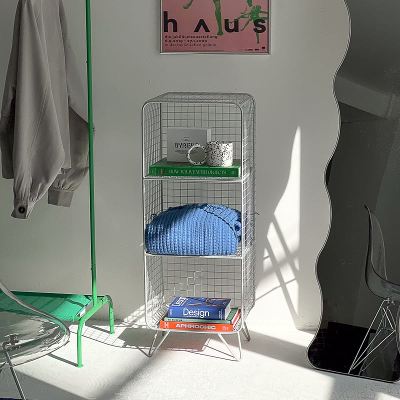 【中古品】メッシュラックスタンド 楽天市場】シルバー スタンド付き スチールメッシュ 3段ラック