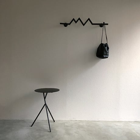 wall-03007　アイアン バー ハンガー ブラック ウォールデコレーション