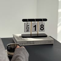 calendar-03028　scoreboard フリップ 卓上 日めくり 万年カレンダー
