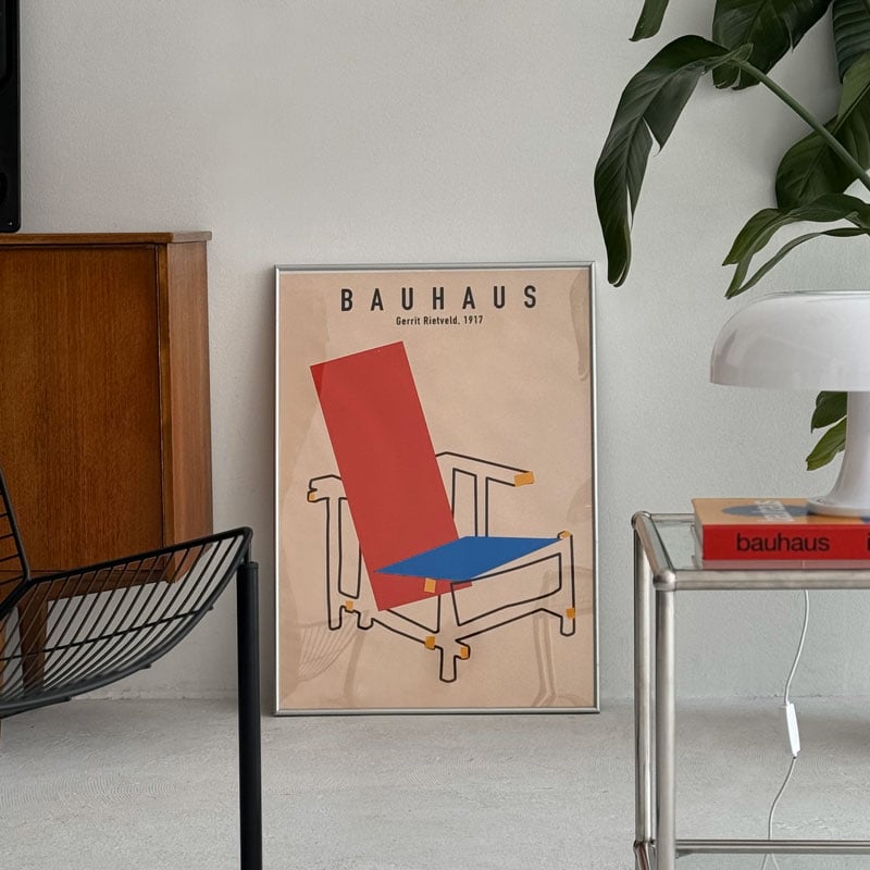 poster-03113 BAUHAUS レッド＆ブルーチェア Gerrit Rietveld