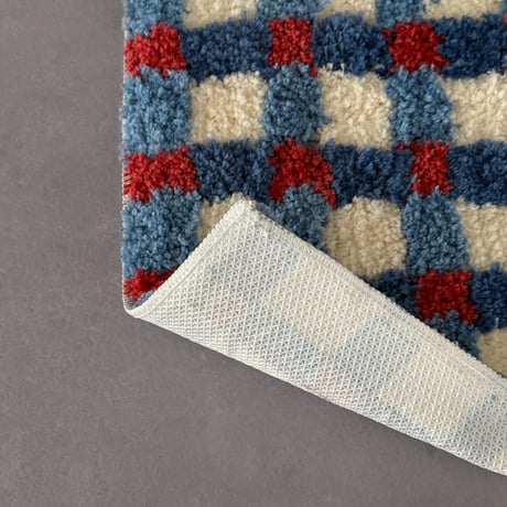 予約販売6月下旬～7月上旬頃発送予定　rug-03102　ブルー×レッド チェックデザイン ラグ 45×70cm