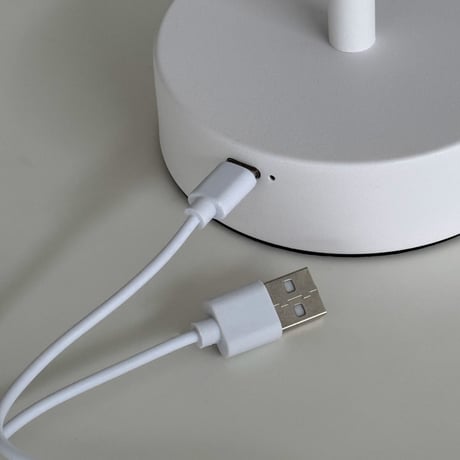 light-03358　USB スモークグレー ポータブルランプ