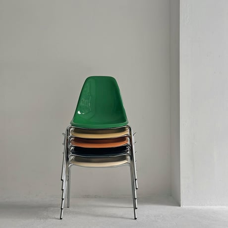 chair-03084　カラー サイドシェルチェア スタッキング リプロダクト