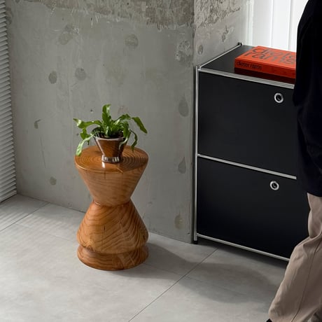 table-03187　天然木 Conical Stool 丸太スツール H45 W31