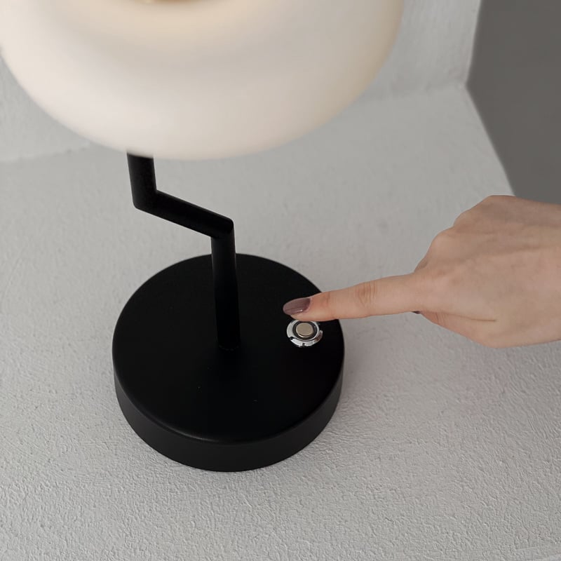 light-03285 USB サイドウェイ テーブルランプ コードレス LED