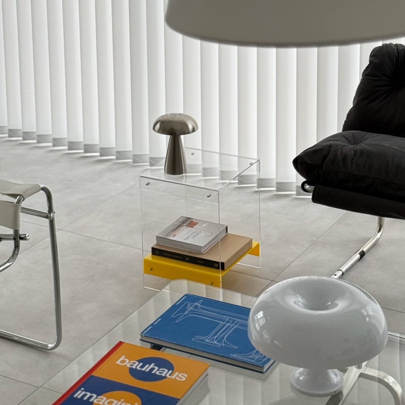 table-03180 アクリル イエロー×クリア 2段 サイドテーブル | ART OF B