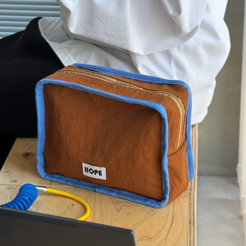 予約販売12月中旬～12月下旬頃発送予定 pouch-03003 Blue×brown ポーチ