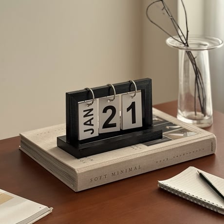 calendar-03027　ウッドフレーム フリップ 卓上 日めくり 万年カレンダー