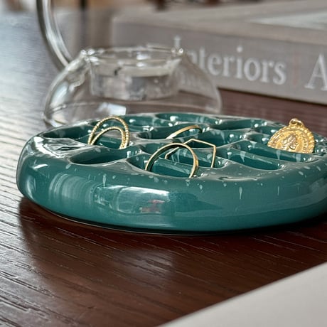 plate-03108　セラミック リングホルダーA アクセサリートレイ