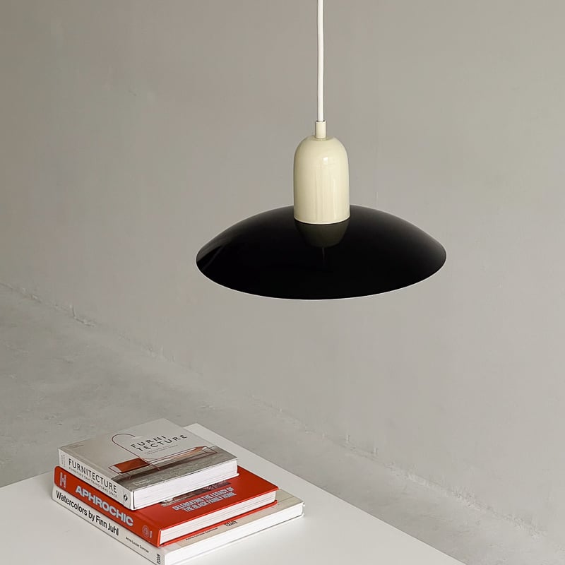 light-03318 disk ペンダントライト ブラック×アイボリー 口金E26 | AR