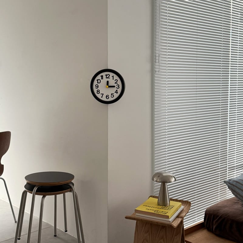 clock-03111 Black コーナー専用 ウォールクロック 壁掛け時計 静音