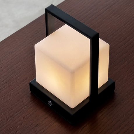 light-03398　USB ハンドル付き キューブ ポータブルランプ LED