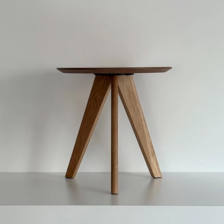table-03185　ホワイトオーク突板天板 ラウンド サイドテーブル