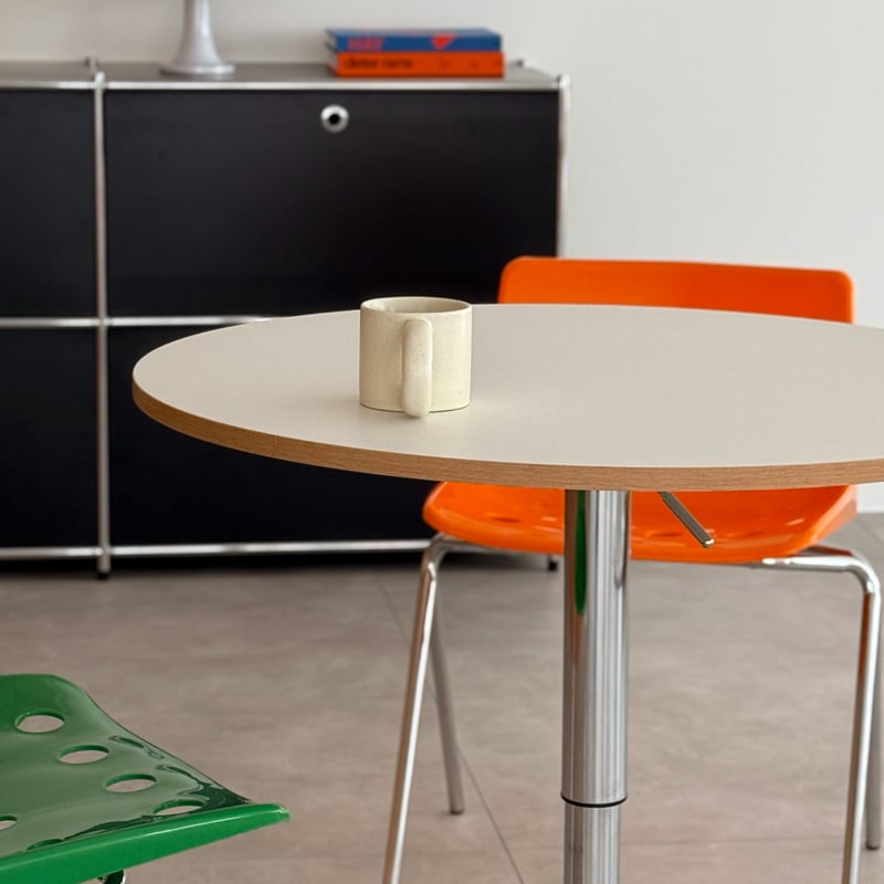 table-03181 昇降式 ラウンドテーブル ホワイト 直径80cm | ART