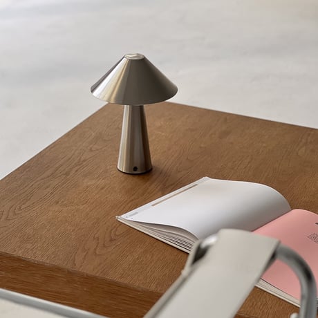 予約販売6月下旬～7月上旬頃発送予定　light-03346　USB アイアン テーブルランプ コードレス LED