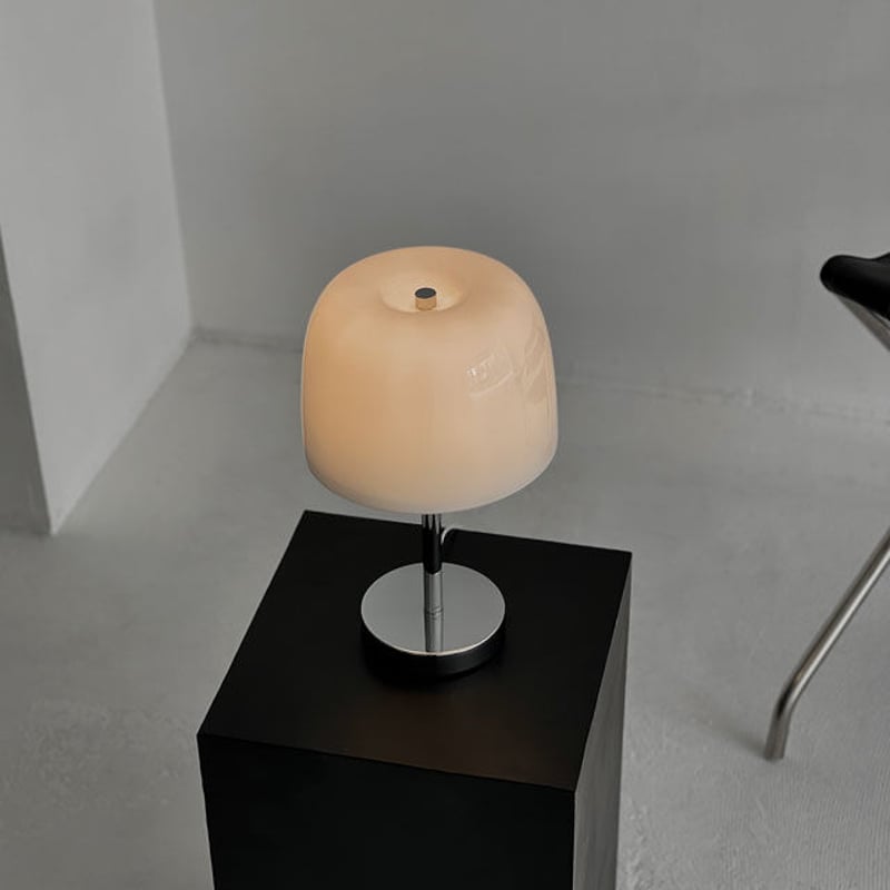 light-03206 USB trapezium ガラスシェード テーブルランプ LED |