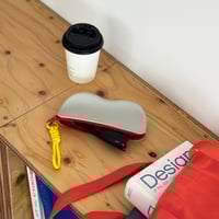 予約販売9月上旬～9月中旬頃発送予定　case-03001　ストラップ付き シリコン メガネケース カラー ソフトケース