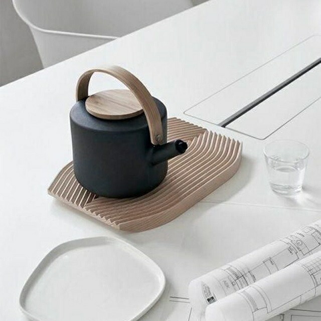 ウッドトレイ ブラック Rainbow カフェトレイ　tray-03111 楽天市場】【ウェーブウッドトレイ/cafe tray】【4タイプ