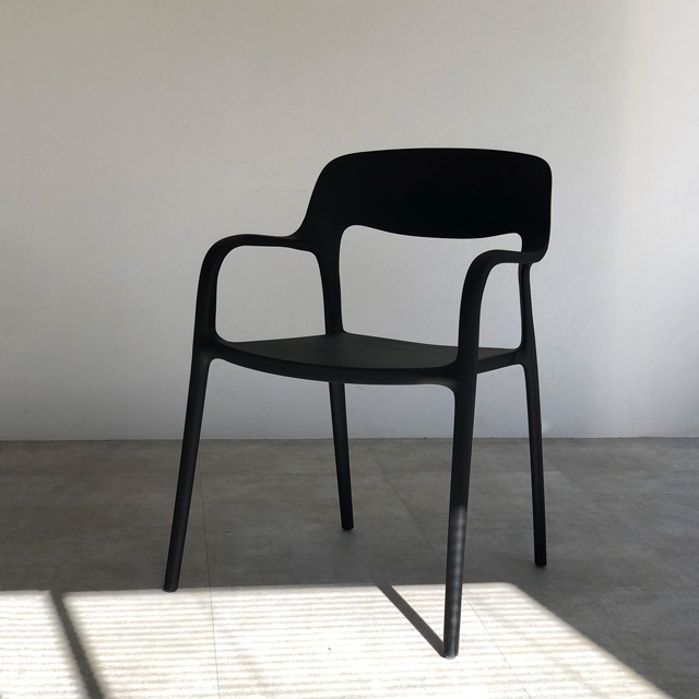 chair-03010 受注販売 ポリプロピレン 肘付き スタッキング chair-03010 受注販売 ポリプロピレン 肘付き スタッキング